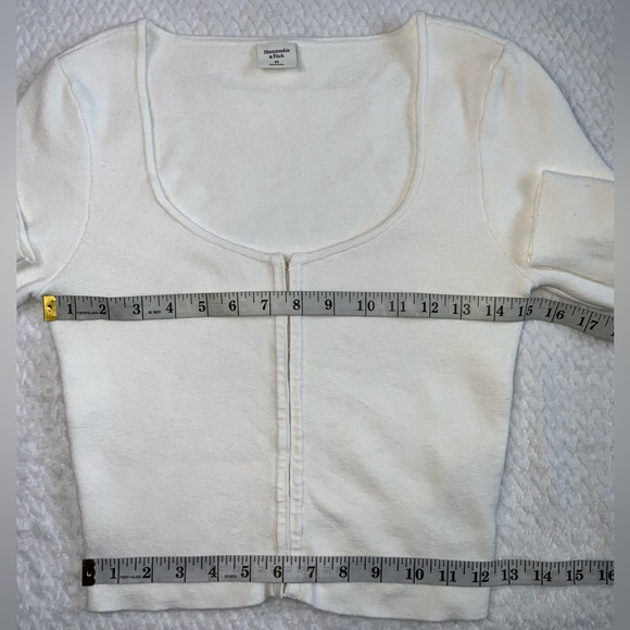 Abercrombie & Fitch eyelet hook Top - Picture 8 of 10